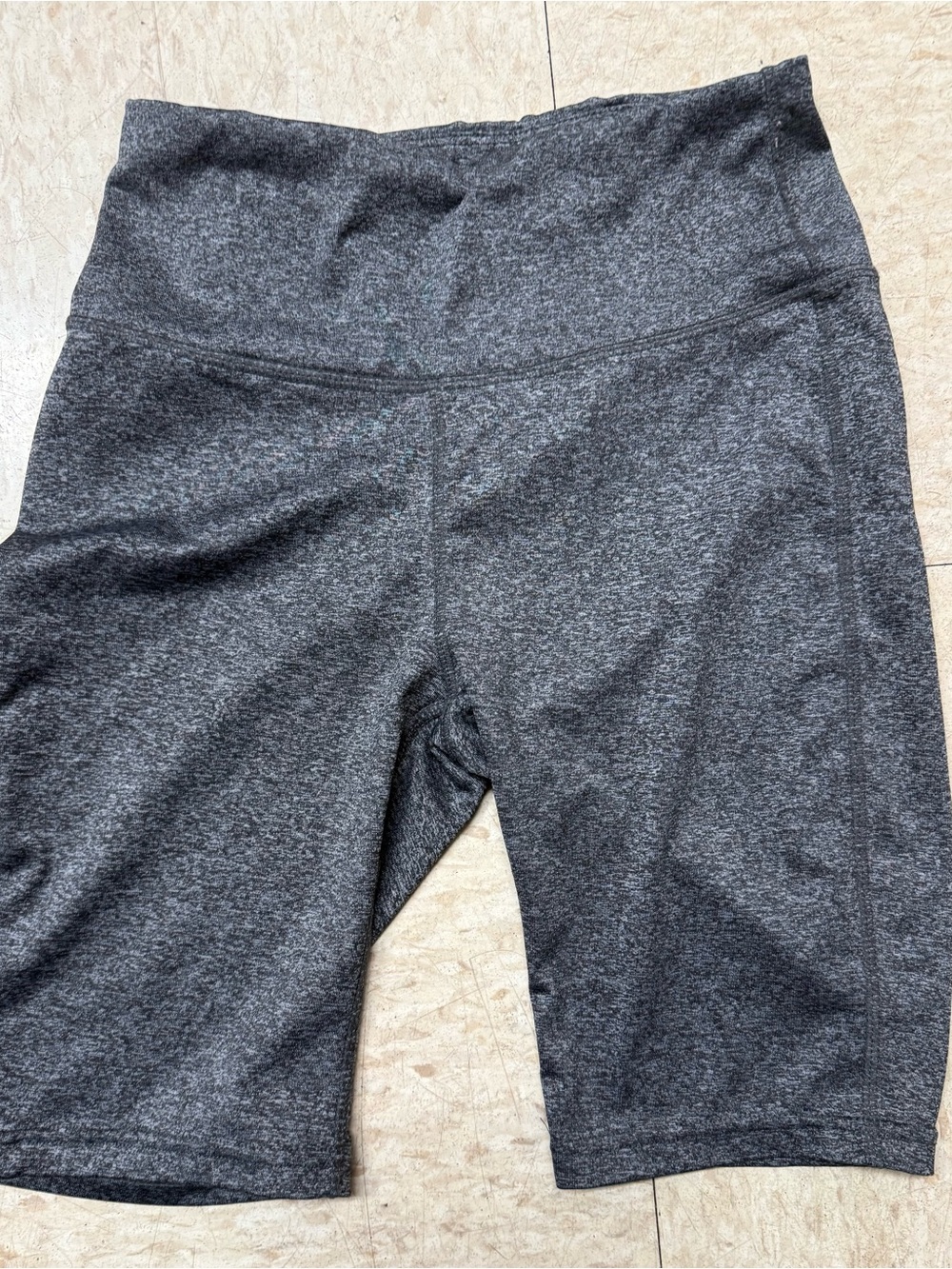 biker shorts women size small